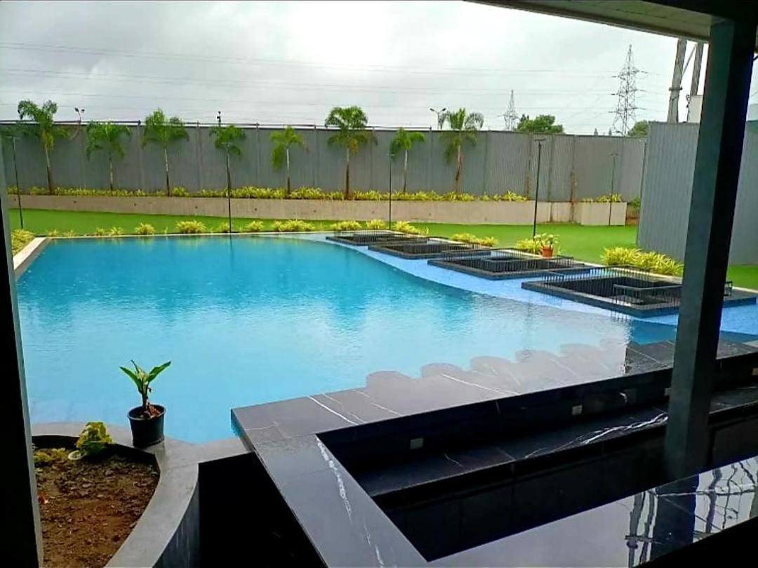 The Democracy Hotel & Resorts Nashik Esterno foto